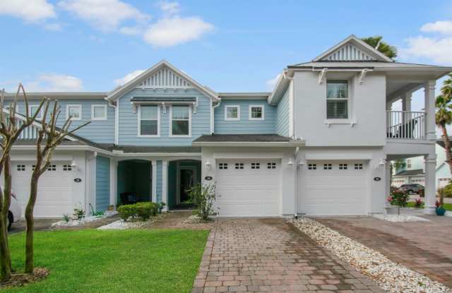 16 ISLANDER CT