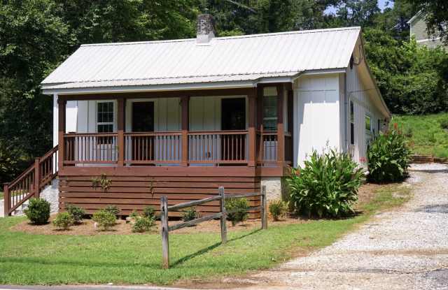 Photo of 966 Doctor Martin Luther King Junior Parkway