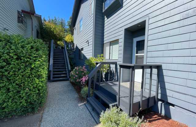 4210 Blue Heron Circle, Unit B