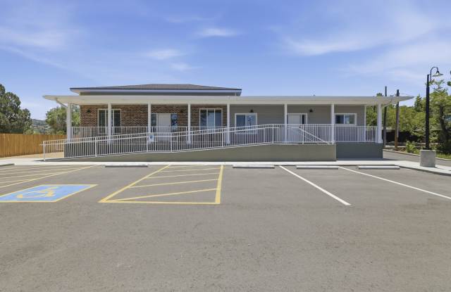 533 West Gurley Street - 1