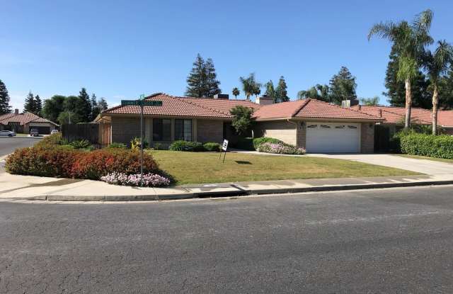 8901 SUMMER CREEK RD