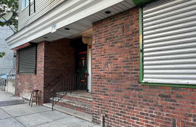120 DANFORTH AVE