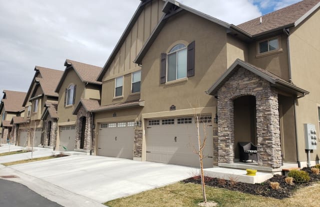 4511 Haven Creek Rd  12B - 4511 Haven Creek Rd, West Haven, UT 84401