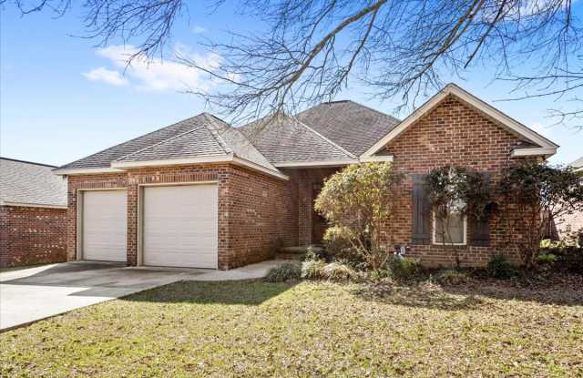 24 Chapel Hill Blvd E