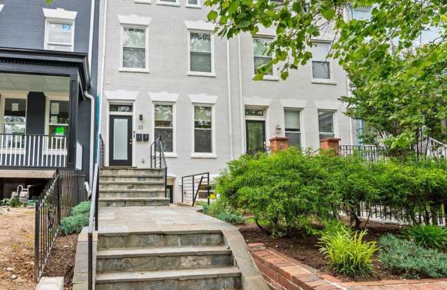 33 BRYANT STREET NW
