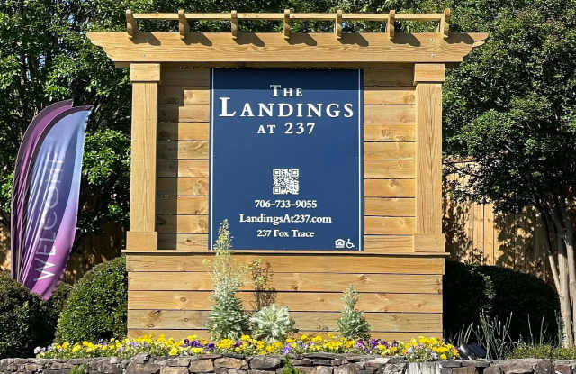 Photo of Landing at 237