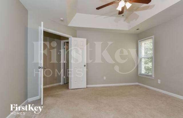 1503 Groveland Trail