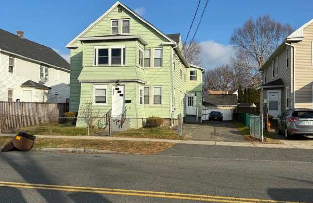 Spacious 3 bedroom 1 bathroom