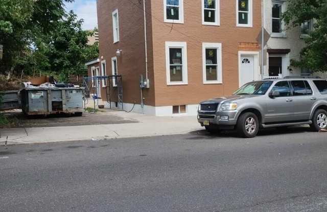 Photo of 410 Ferry Street