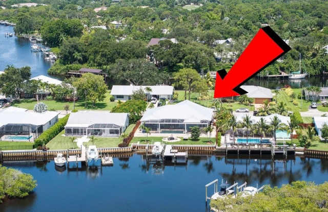 562 SW Pine Tree Lane