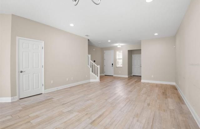 2427 FOGGY CREEK CIRCLE