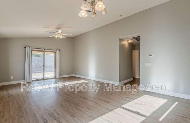 13930 W Country Gables Dr