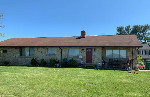 3 Bedroom 2 Bath Duplex