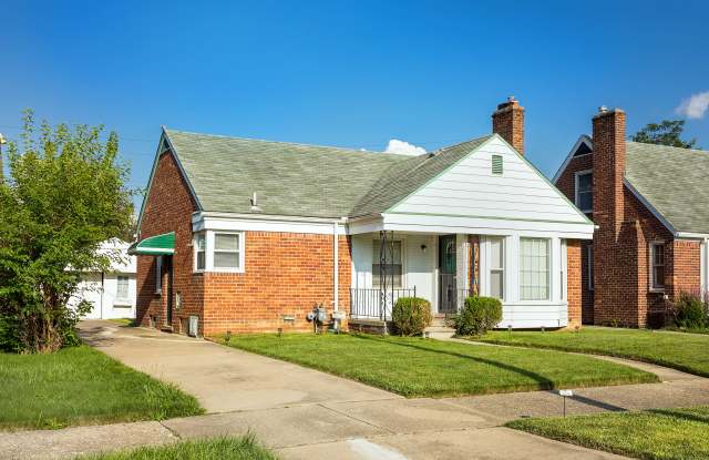 9238 Artesian Street