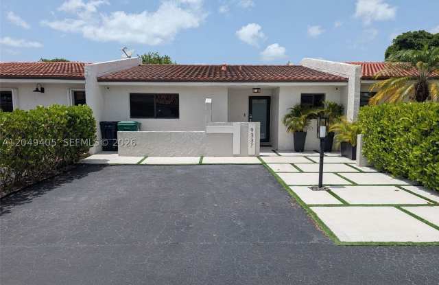 9337 SW 6th Ter