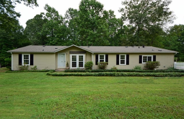 680 Gibbs Rd - 680 Gibbs Road, Cheatham County, TN 37015