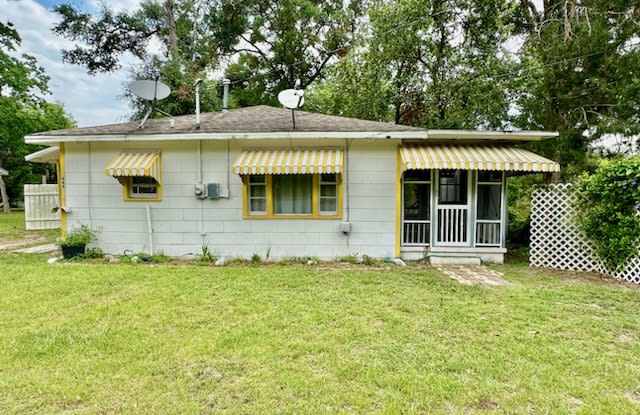 449 S. Brett Street