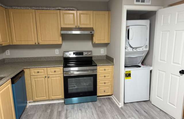 Lovely 2 Bed/1Bath Condo for Lease in Doraville