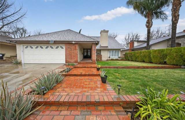 25047 Avenida Balita