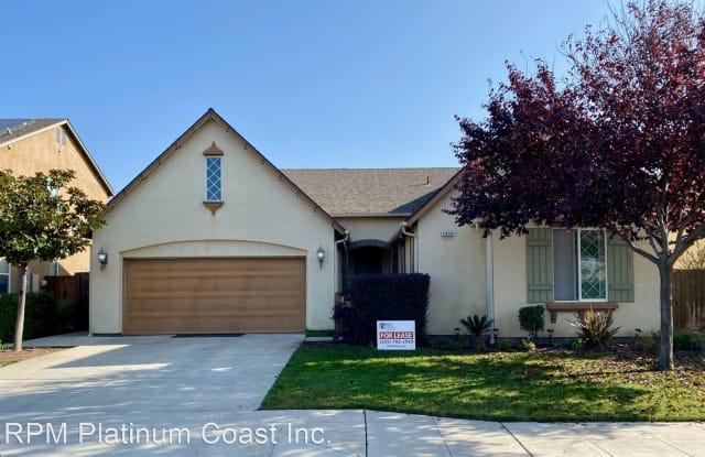 1639 Maine Ave. - 1639 Maine Avenue, Clovis, CA 93619