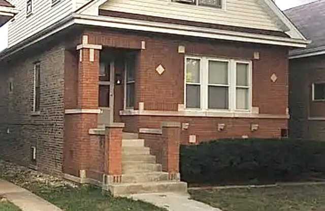 3407 Cuyler Avenue