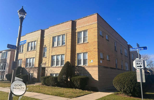 Wonderful Berwyn Apts for Rent! - 6916 21st Street, Berwyn, IL 60402