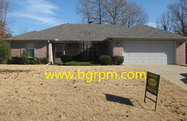 214 Fair Oaks Drive - 214 Fairoaks Drive, Jacksonville, AR 72076