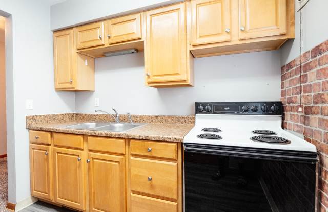 1425 Northwest Washington Boulevard - 1