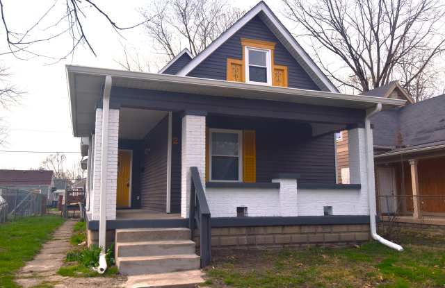 218 N Tacoma Ave