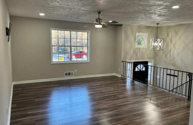 2794 Nathan Court SW