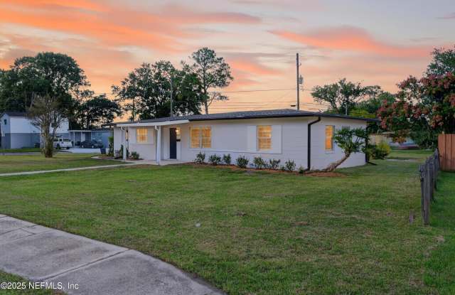 5437 ATTLEBORO Street