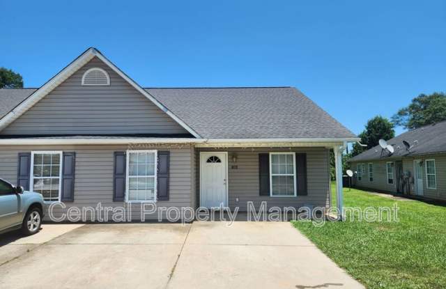 506 Seays Crest Drive