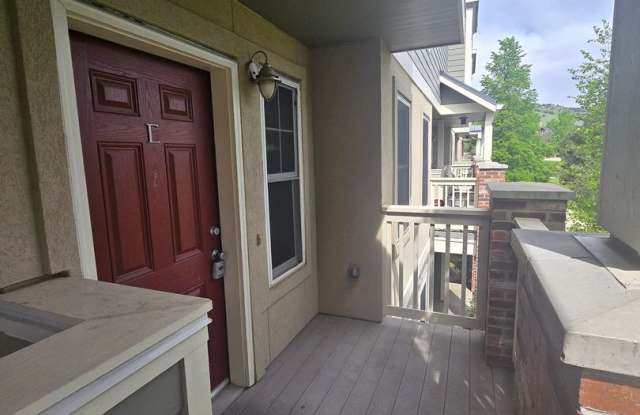Dakota Ridge 2 Bedroom 2.5 Bath Condo
