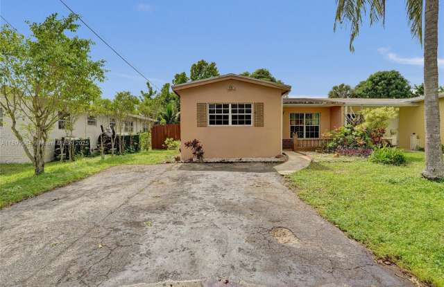 Photo of 6860 SW 18th Ct