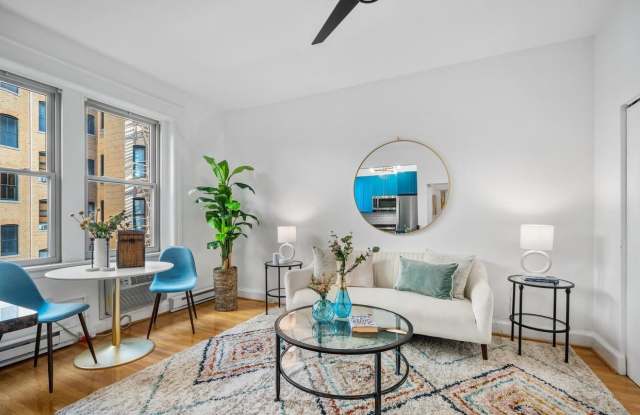 2010 Kalorama Rd NW Apt 404