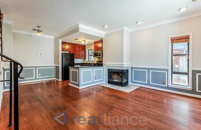 1306 12th St NW Apt D