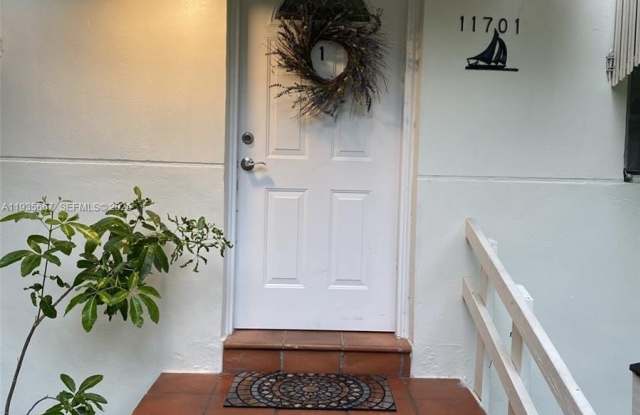 Photo of 11701 NE 11th Pl