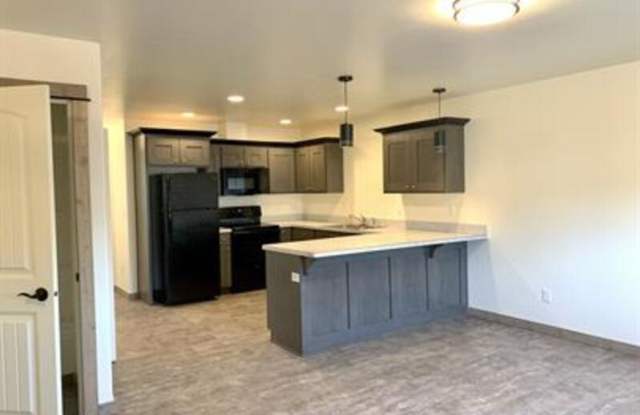 1048 Enterprise Drive - 3