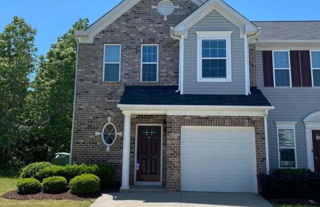 458 Woodbark Ct