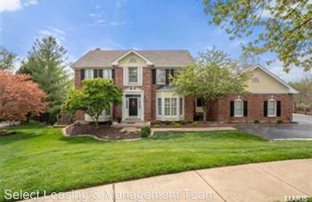 12816 Pelham Estates Dr - 12816 Pelham Estates Drive, Des Peres, MO 63131