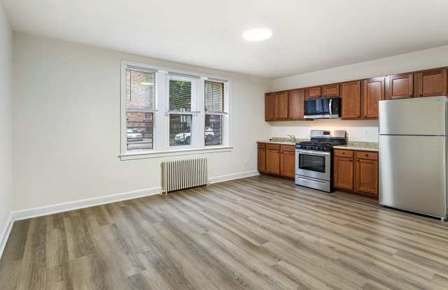 Somerset & Sheridan Apartment Homes