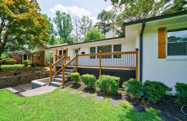 254 Richardson Road NW