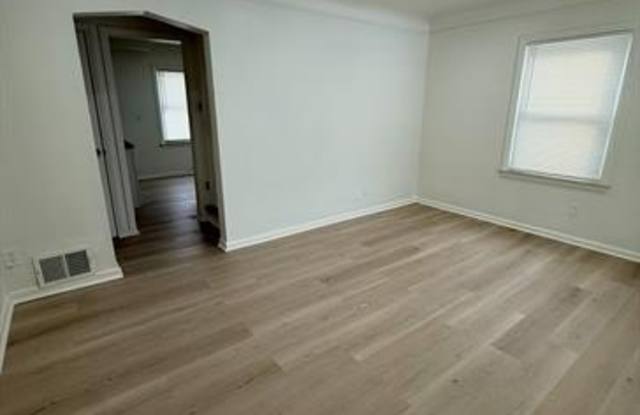 9046 Stahelin Avenue