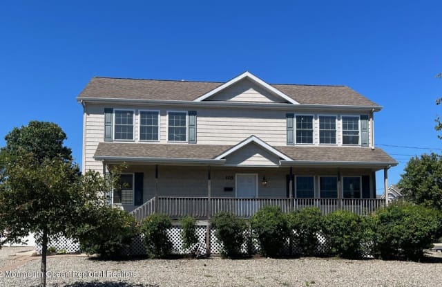 105 Baltimore Avenue - 105 Baltimore Avenue, Point Pleasant Beach, NJ 08742