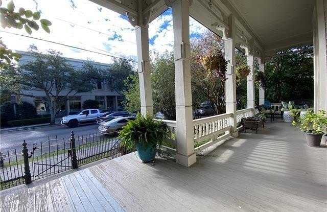 2301 MAGAZINE Street