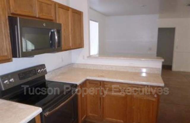1412 E 25th St - 2