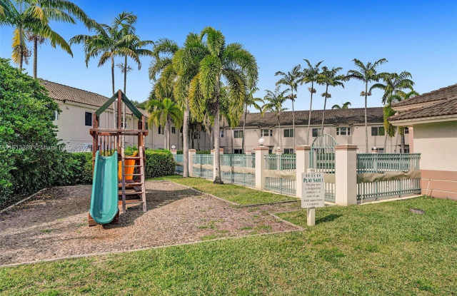 2251 NW 77th Way