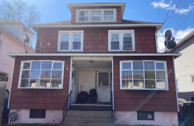 75 N Welles Ave Apt A - 75 North Welles Avenue, Kingston, PA 18704