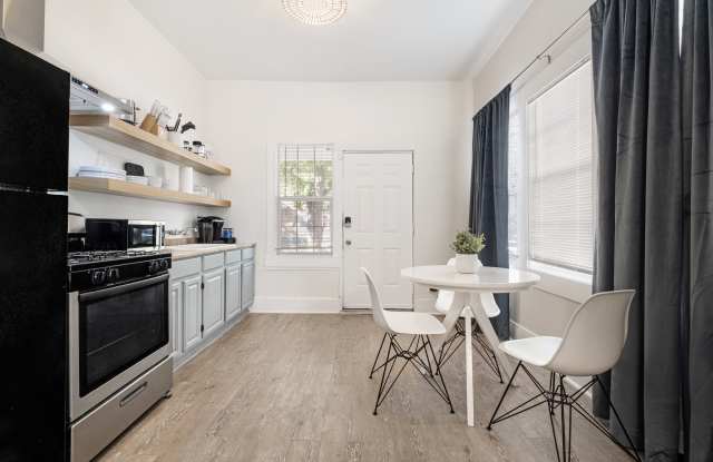 302 East Cevallos Street - 2#2