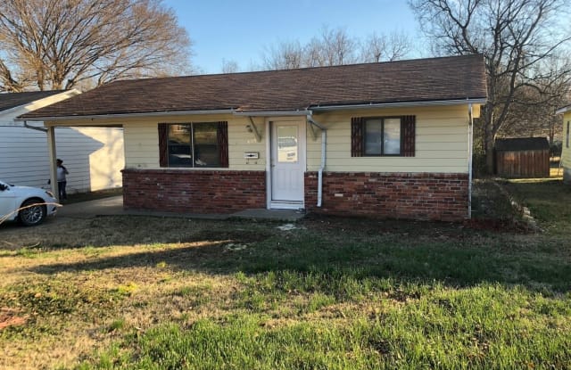 508 E Polk Ave - 508 East Polk Avenue, McAlester, OK 74501